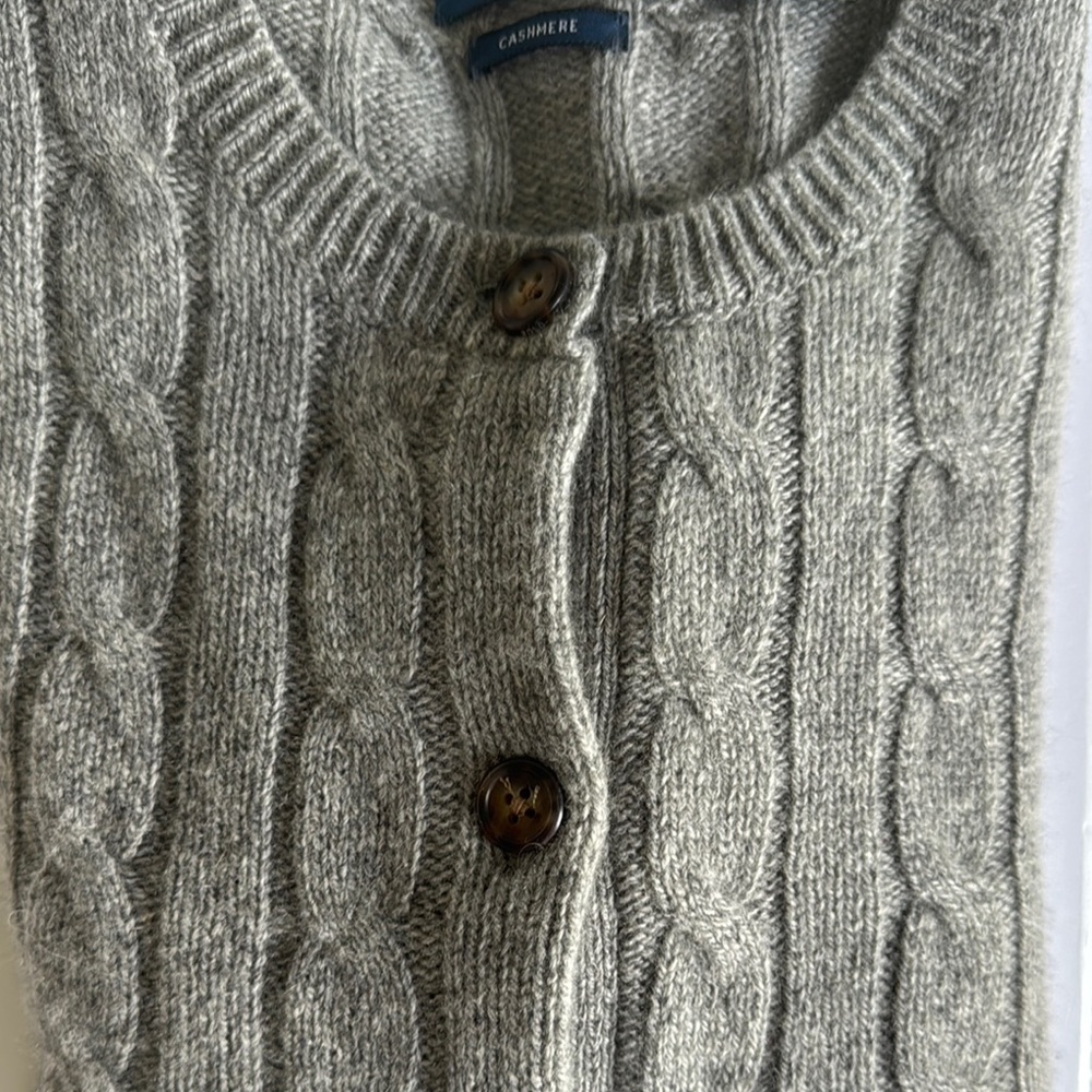 Polo Ralph Lauren Grey CASHMERE (L)Cable-Knit SFA Crewneck Cardigan -Like New - Picture 9 of 14